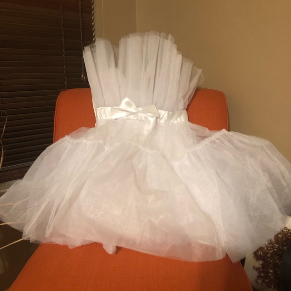 White Tulle Party/Cocktail Dress size Medium - Picture 2 of 4